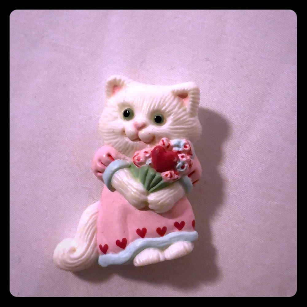Hallmark kitty brooch